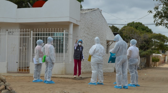 Visitas de personal de la salud a los barrios de Riohacha