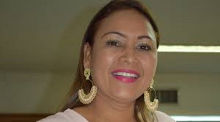 Alcaldesa de Sucre, sancionada tres meses