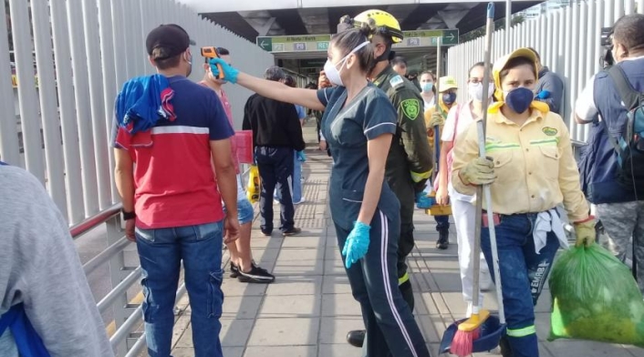 Autoridades de salud de Estados Unidos califican de manera positiva manejo del virus