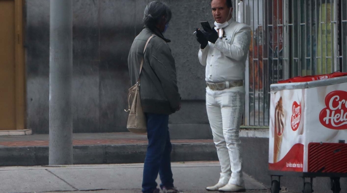 Mariachis, flores y demás: así se prepara el Día de la Madre en cuarentena.