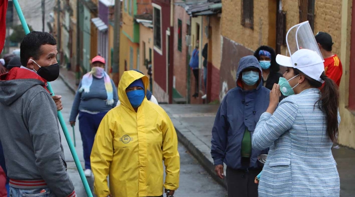 Cacerolazo en el centro para pedir ayudas