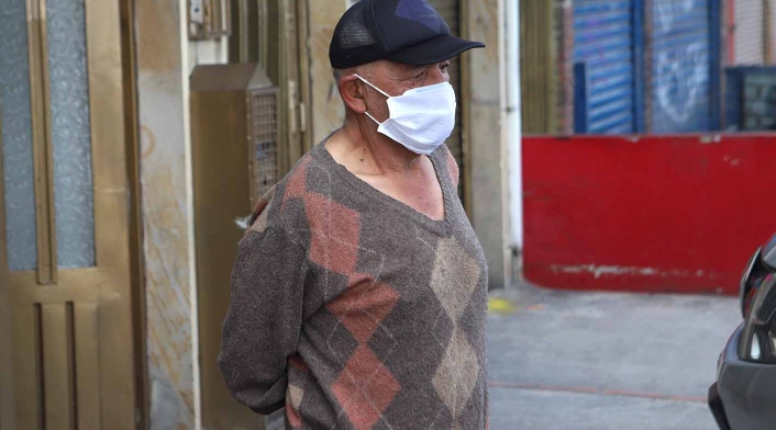 Don Néstor, adulto mayor golpeado por policías por venta ambulante
