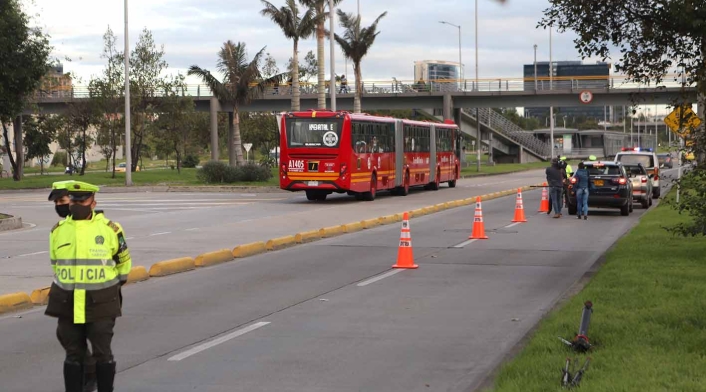 Operativos de control de velocidad / cámaras salvavidas en Bogotá / Policía de Tránsito