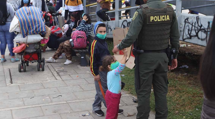 Venezolanos varados en Bogotá que piden regresar a su país.