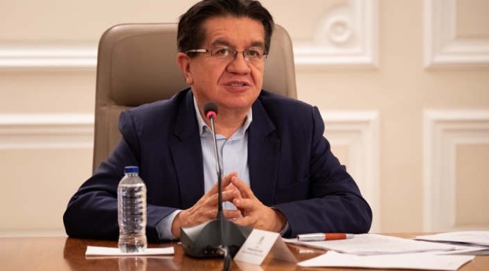 Fernando Ruiz, Ministro de salud