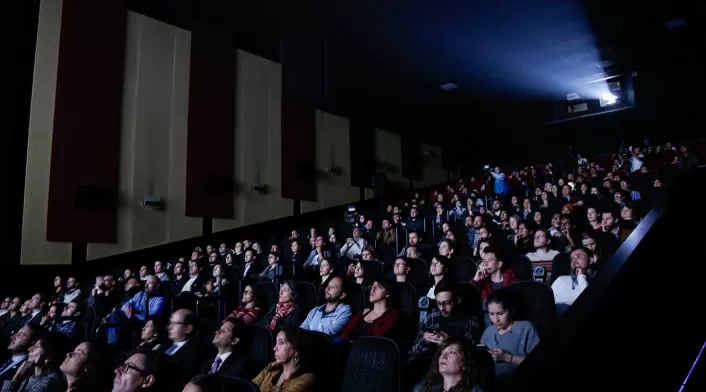 Hasta las salas de cine regresarán en Nueva Zelanda.