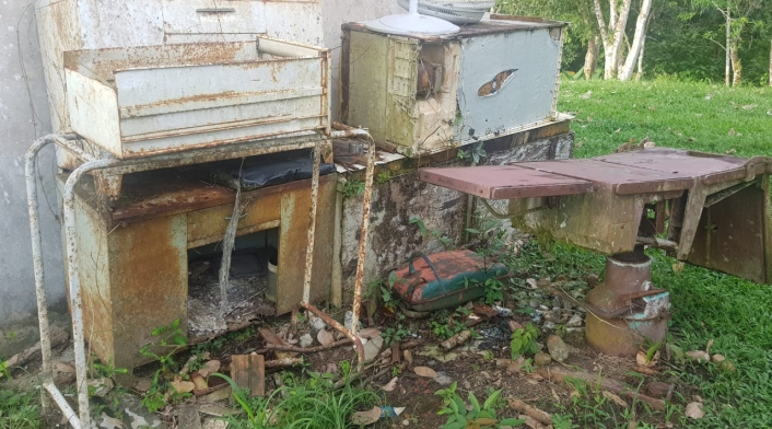 Así está el hospital de Puerto Nariño, en el Amazonas. El departamento solo tiene dos hospitales Así está el hospital de Puerto Nariño, en el Amazonas. El departamento solo tiene dos hospitales