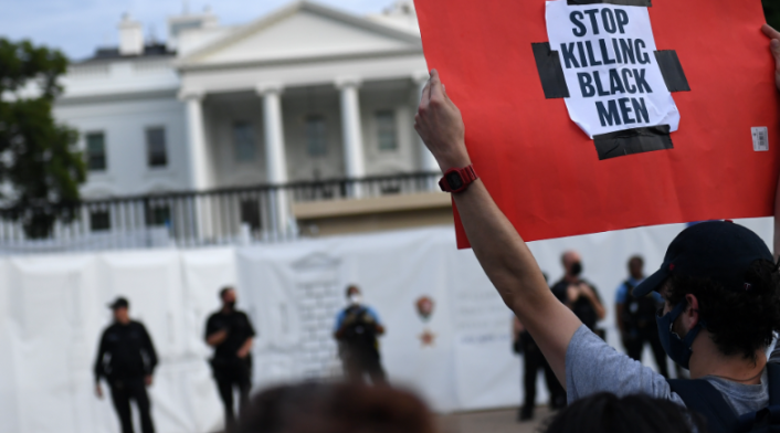 Manifestaciones frente a la Casa Blanca por la muerte de George Floyd
