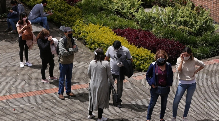 Pico y cédula, Bogotá