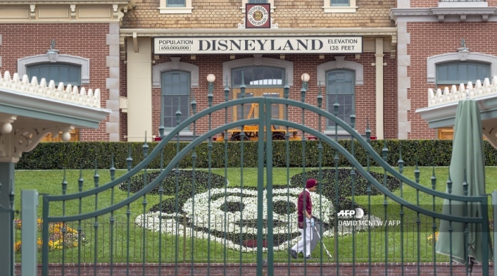 Disneyland Disneyland