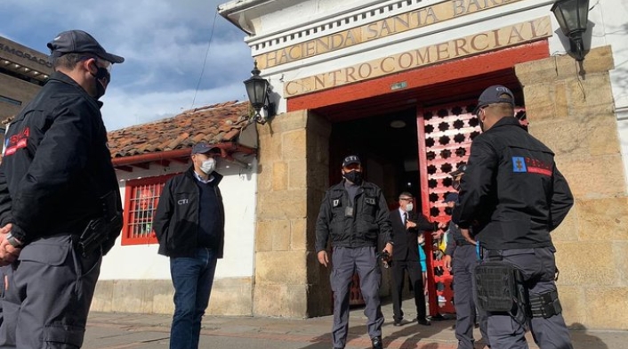 FISCALIA CENTROS COMERCIALES