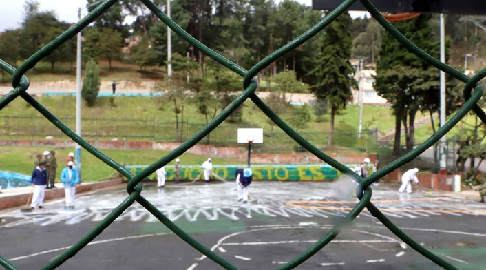 Desinfección en zonas de cuidado especial / Coronavirus en Bogotá
