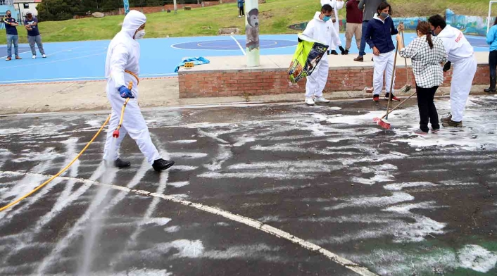 Desinfección en zonas de cuidado especial / Coronavirus en Bogotá