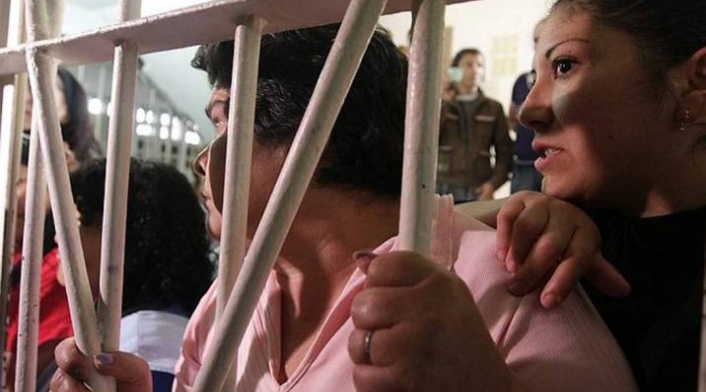 Mujeres reclusas Mujeres reclusas