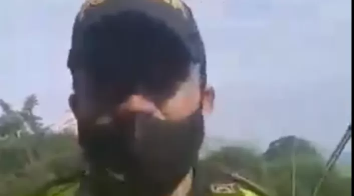 Patrullero Ángel Zúñiga, quien se negó a cumplir una orden de desalojo por razones humanitarias.