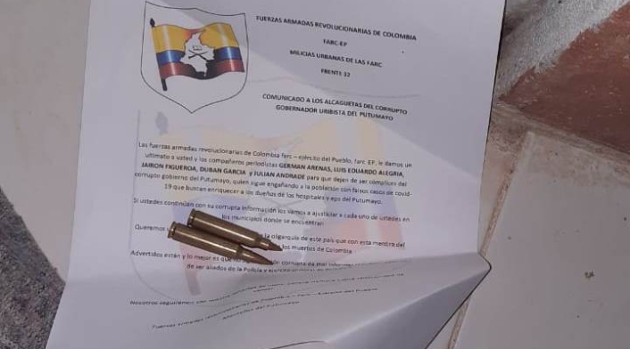 Con un panfleto y dos proyectiles calibre 556 amenazan a periodista