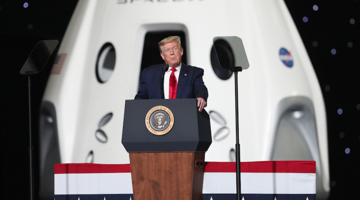 Trump en la misión de la NASA