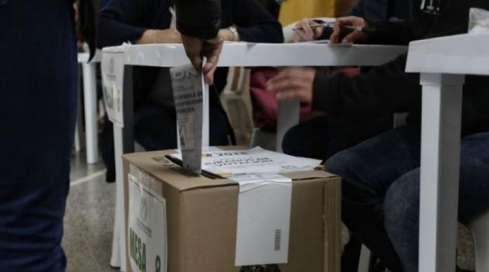 Presentaron recomendaciones sobre el voto electrónico en Colombia, sistema electoral vigente en países como Bélgica, EE.UU, Brasil y Holanda