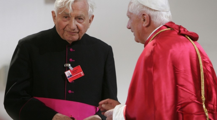 Georg Ratzing y su hermano Benedicto XVI