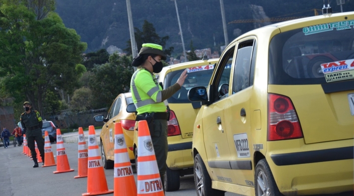 Desinfección de taxis en Bogotá / Coronavirus en Bogotá