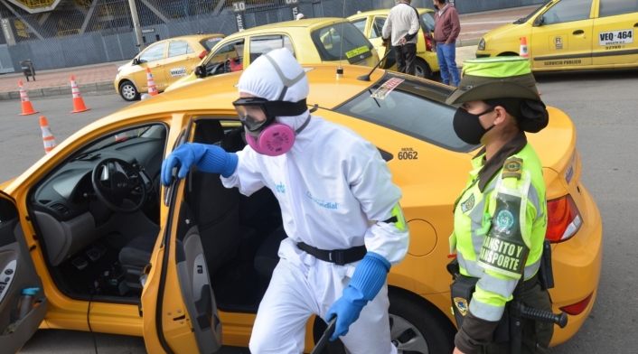 Desinfección de taxis en Bogotá / Coronavirus en Bogotá