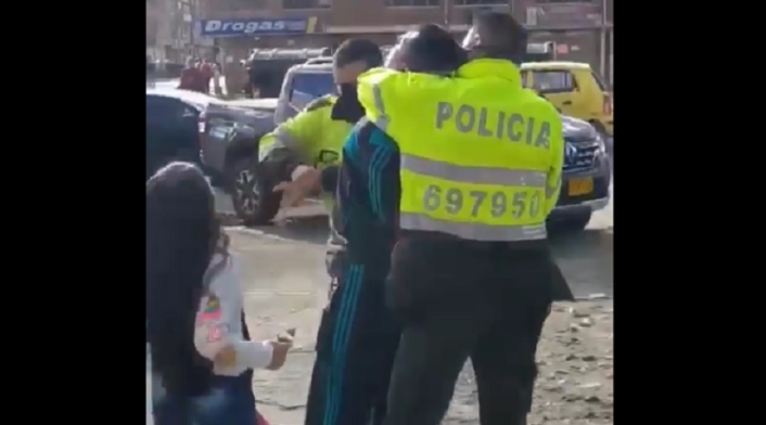 Denuncian abuso policía en Kennedy