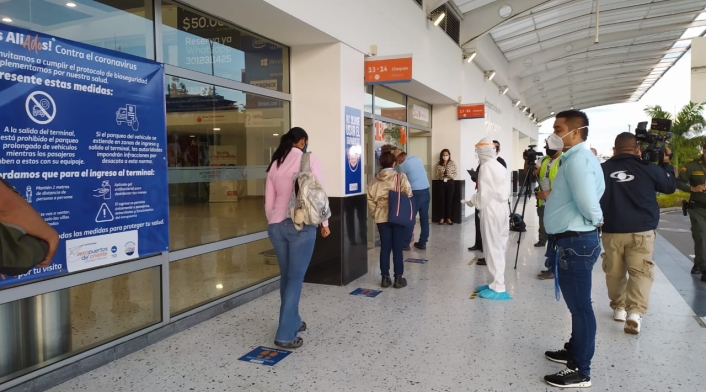 Con 48 pasajeros y garantizando todos los protocolos de bioseguridad se adelantó el primer piloto de restablecimiento de vuelos en el país