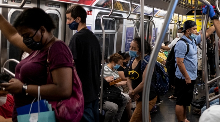 Coronavirus en Estados Unidos / metro de Nueva York