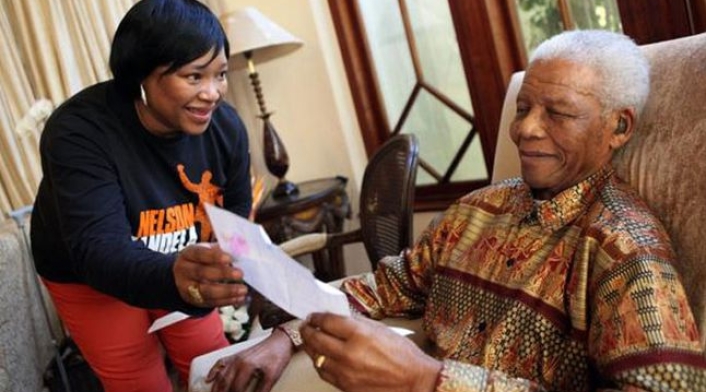 Nelson Mandela y su hija Zindzi Mandela