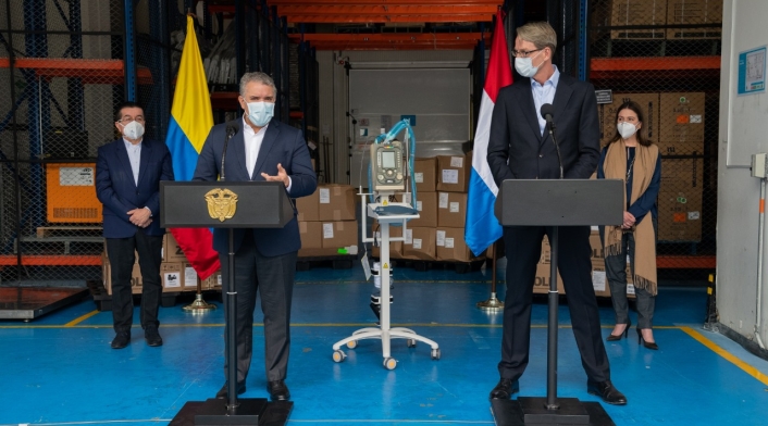 Presidente Iván Duque en la entrega de ventiladores por parte de los Países Bajos.