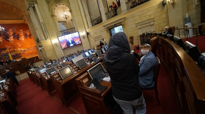 Congresistas de oposición acudieron a sesión del 20 de julio pese a medida cuarentena. Congresistas de oposición acudieron a sesión del 20 de julio pese a medida cuarentena.
