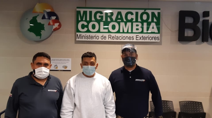 Migración Colombia detiene a alias 07, sobrino de "Otoniel"