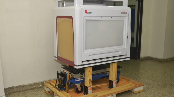robot laboratorio Universidad de Cartagena