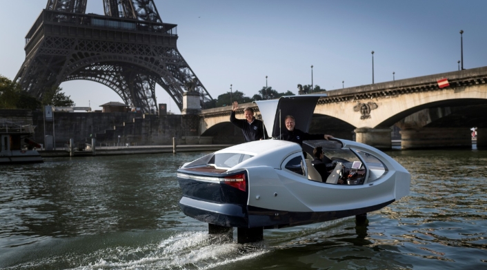 Taxis de SeaBubble que vuelan sobre el agua