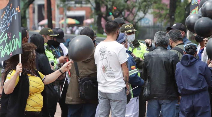 Localidades en cuarentena / protesta de comerciantes por nueva cuarentena sectorizada