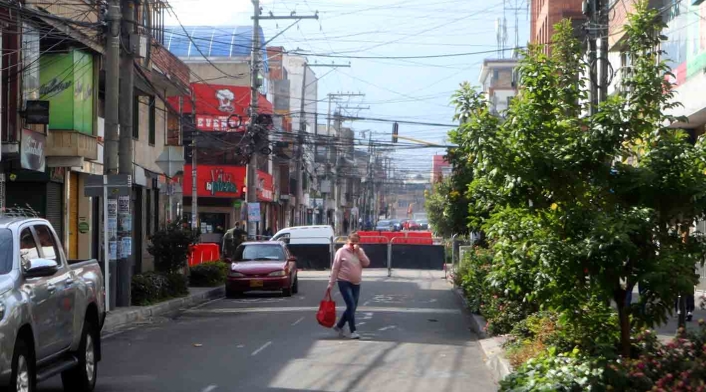 Localidades en cuarentena / protesta de comerciantes por nueva cuarentena sectorizada