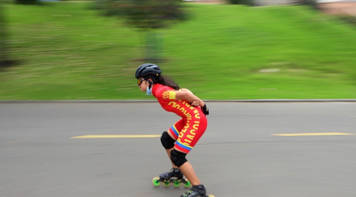 Nueva normalidad en Bogotá / Deportistas con tapabocas en parques de Bogotá
