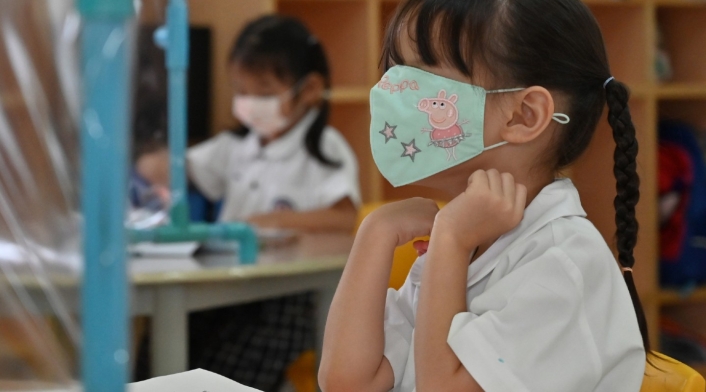 Regreso de niños a colegios
