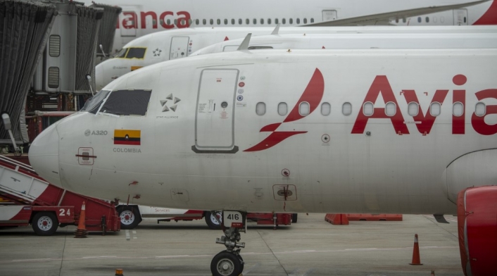 Aviones de Avianca en la pista del aeropuerto internacional El Dorado, en Bogotá.