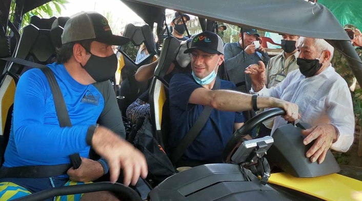 Juan Guillermo Zuluaga, gobernador del Meta, y Juan Manuel Restrepo, ministro de Comercio