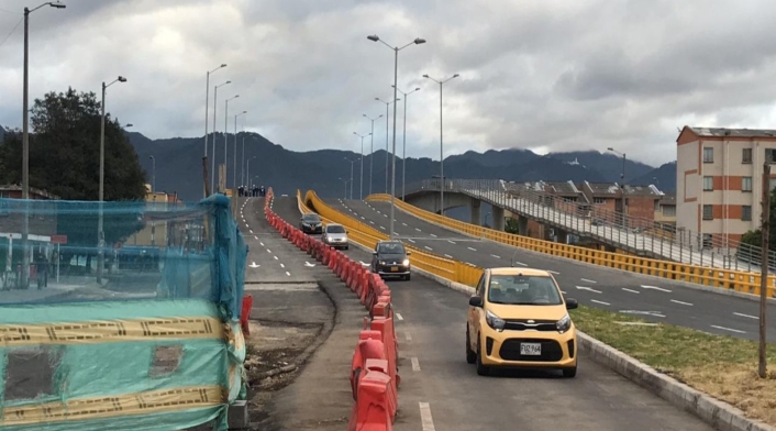 Habilitan puente en la Avenida Mutis en Bogotá