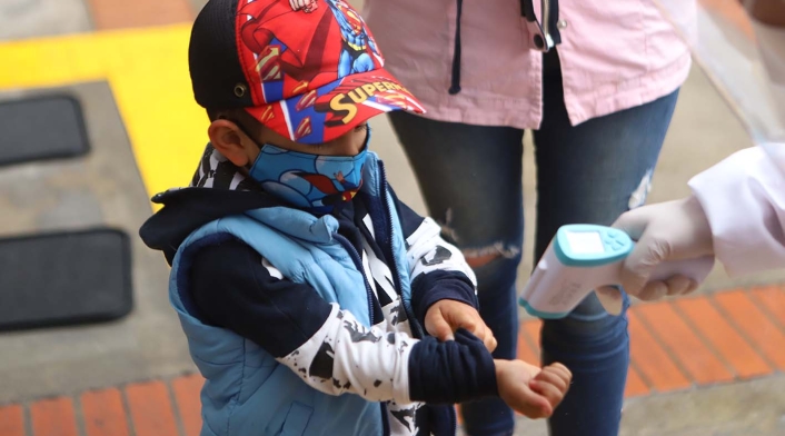 Jardines infantiles vuelven en pandemia / Niños en medio de covid-19