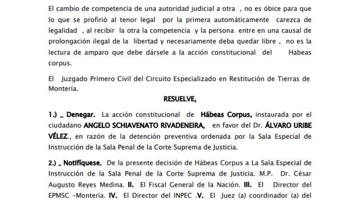 JUEZ NIEGA LIBERTAD A URIBE