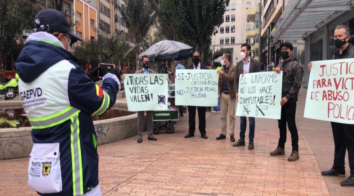 Protestas en la Avenida Jiménez en rechazo a la muerte del abogado
