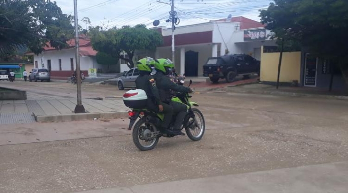 dos uniformados heridos en San Juan Nepomuceno