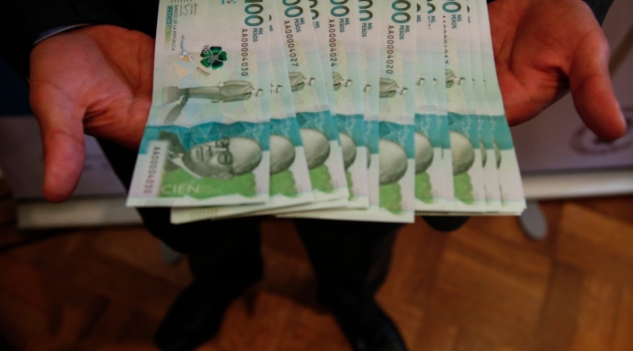 Billete de cien mil - Dinero - Pesos Billete de cien mil - Dinero - Pesos