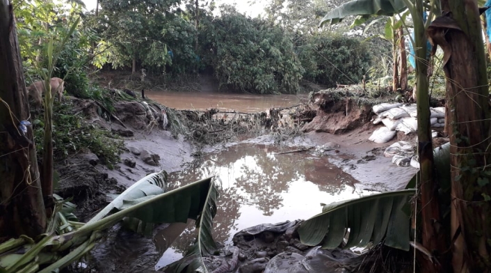 Preocupación por el desbordamiento en dos ríos afectando las siembras