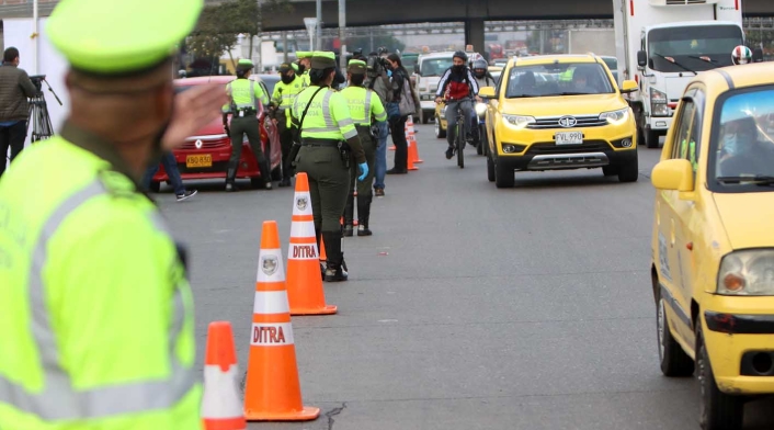 Multas a quienes incumplen pico y placa en Bogotá