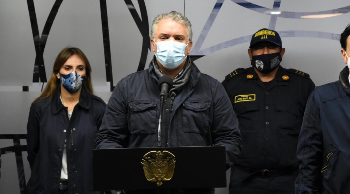 Iván Duque, presidente de Colombia, dando un balance del huracán Iota