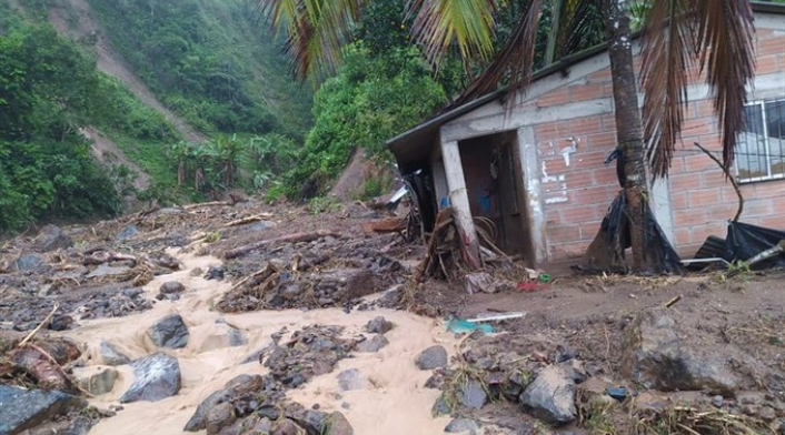 Varias viviendas fueron arrastradas por la corriente en Dabeiba, Antioquia.